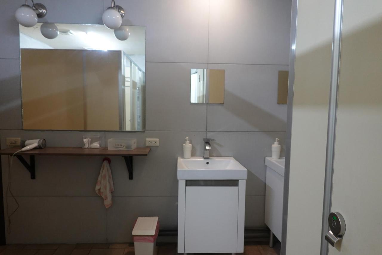 Center.Center Hostel Puli Zewnętrze zdjęcie